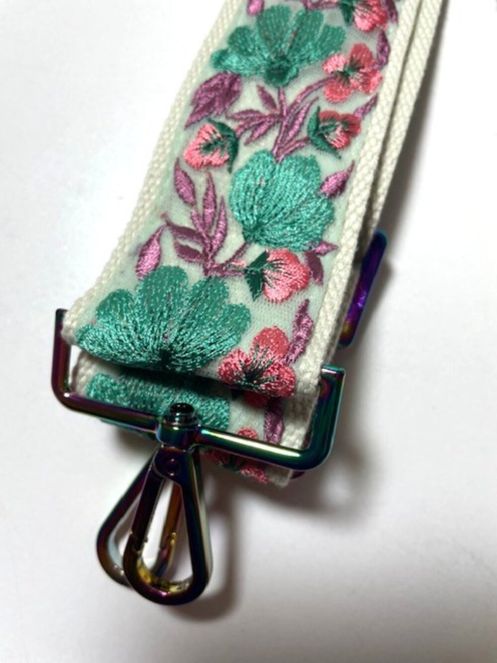 Mohawk Rose 2" Embroidered Crossbody Bag Strap NEW to 52" - Picture 2 of 2